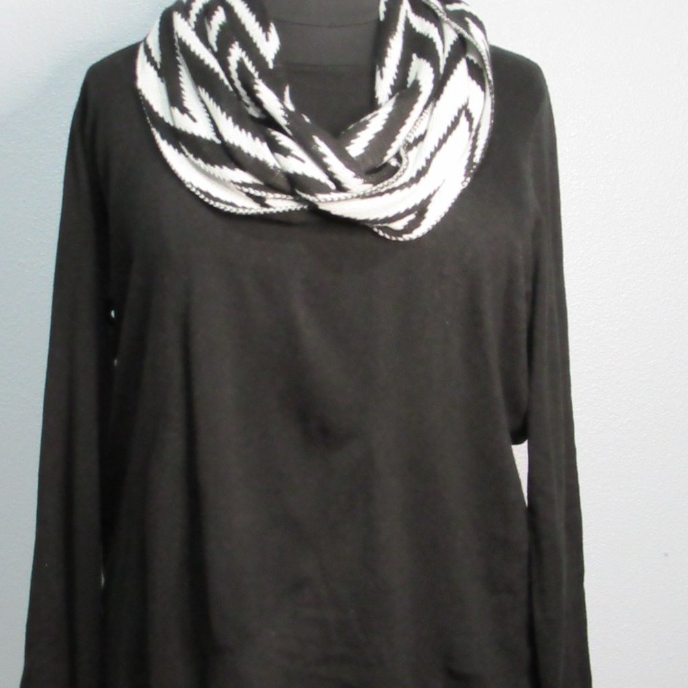 Infinity Scarf Sweater - Picture 4 of 9